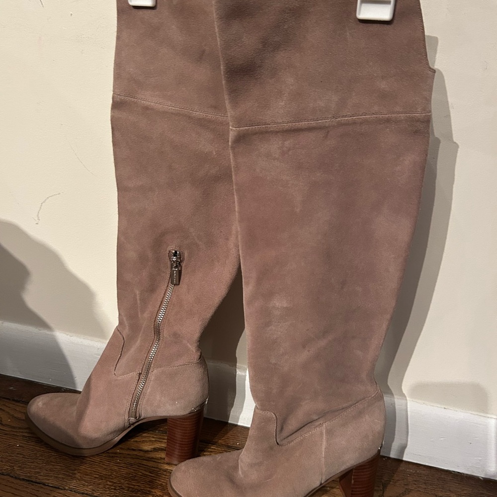 Elegant Tan Suede Knee-High Boots